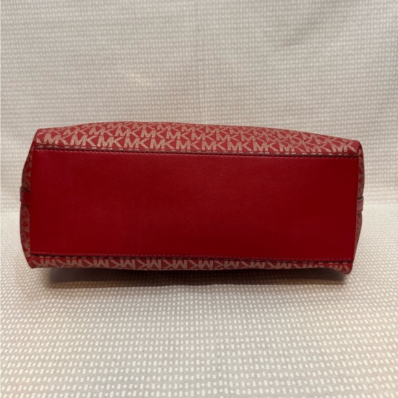 Michael Kors Logo Leather Tote - Picture 8 of 10